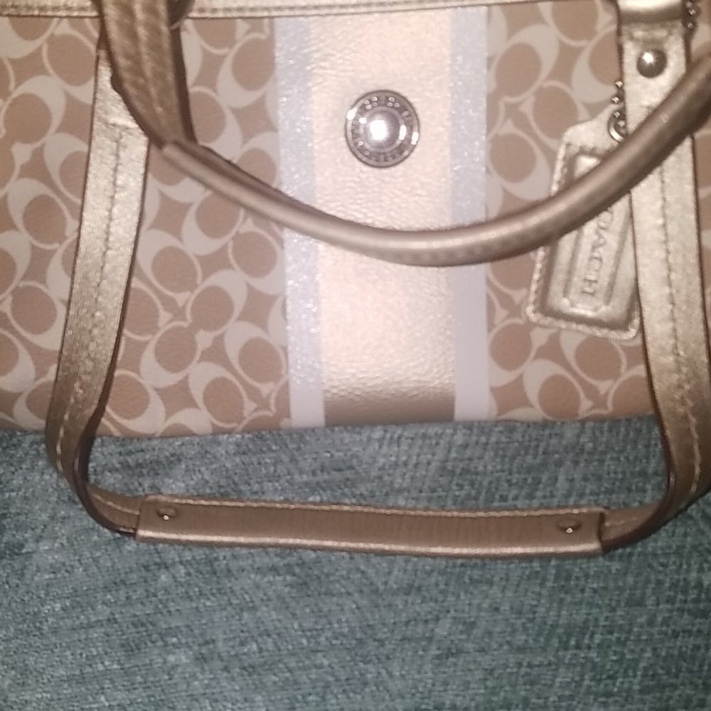 🔇 Sale $30 Coach Purse - Picture 13 of 13